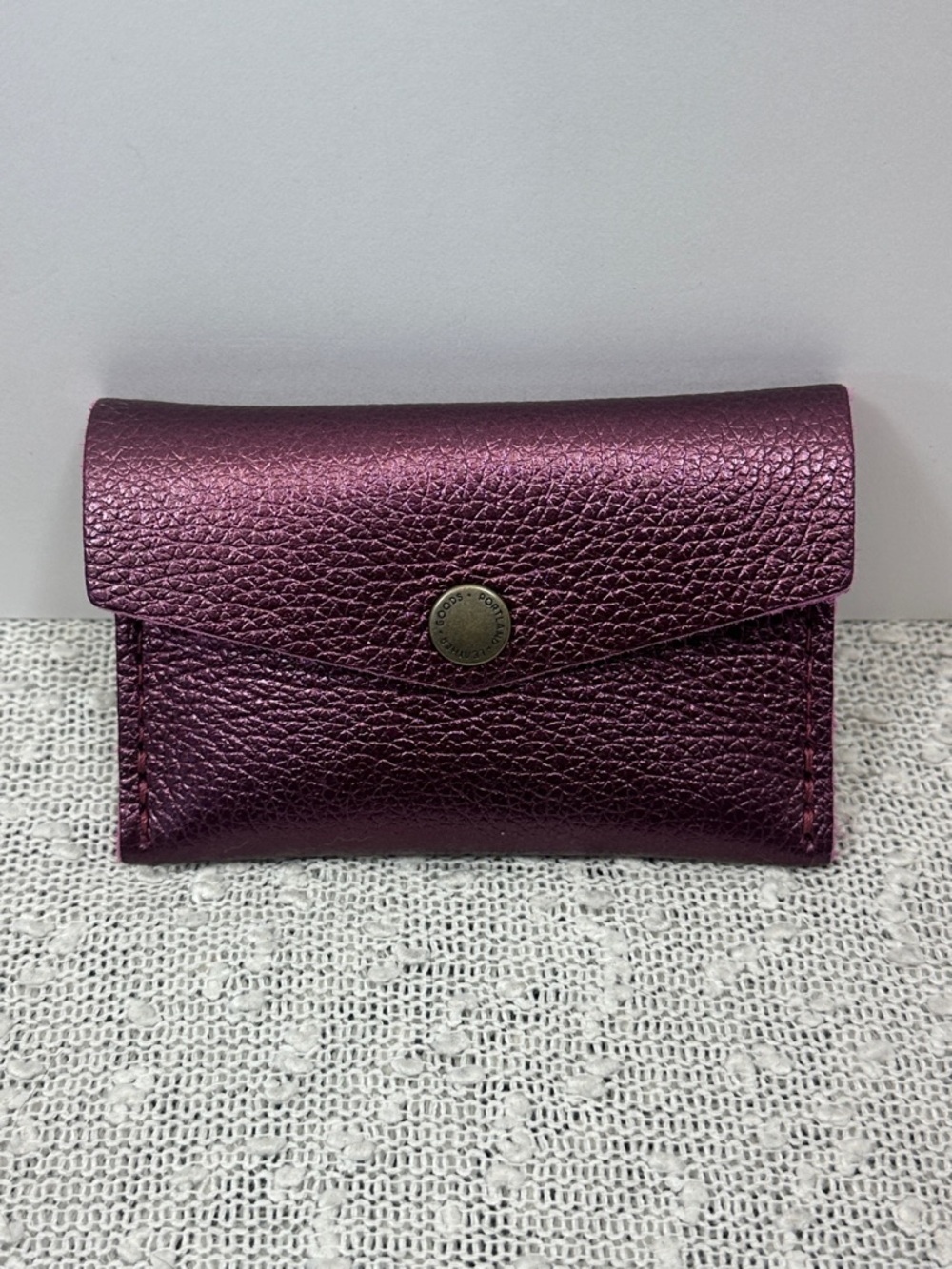 PORTLAND LEATHER GOODS Premium Small Ultraviolet Koala Sling Bag & Snap Wallet - Picture 3 of 12